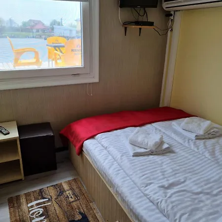 Hotel Plutitor Casa Pescarilor Sulina