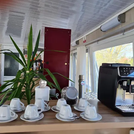 Hotel Plutitor Casa Pescarilor Sulina 3*