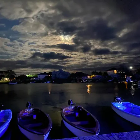 Hotel Plutitor Casa Pescarilor Sulina סולינה